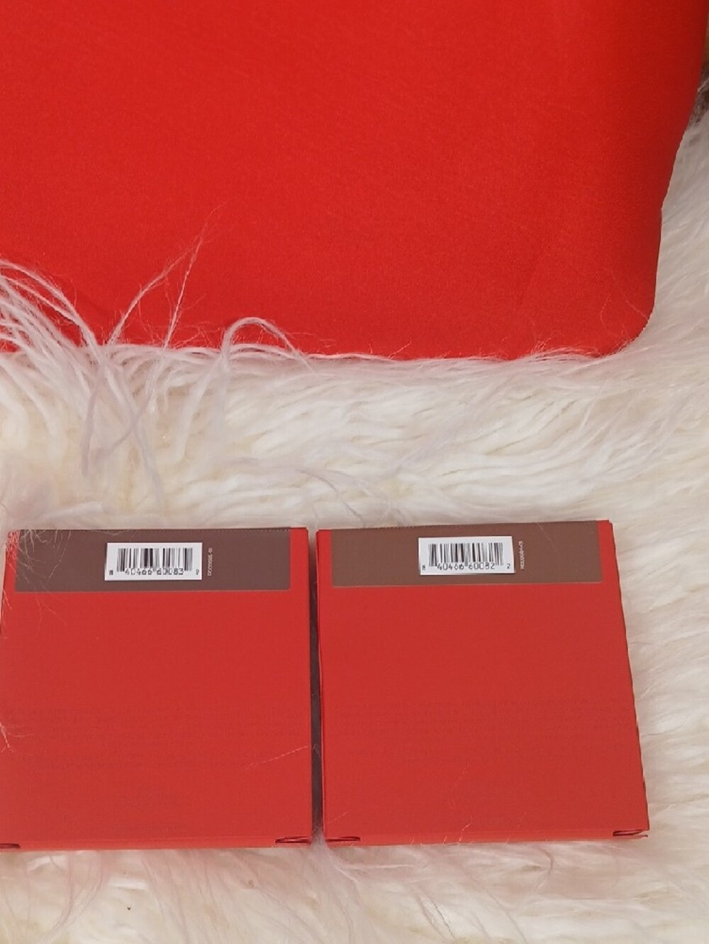 Hung Vanngo Translucent Bronzing Balm(2) & Red Makeup Bag - Picture 5 of 8